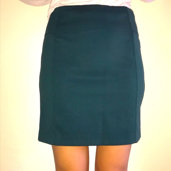 Lululemon Skirt - Picture 4 of 5